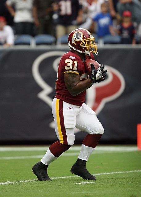 前国门发声！一针见血指出国足屡战屡败原因.